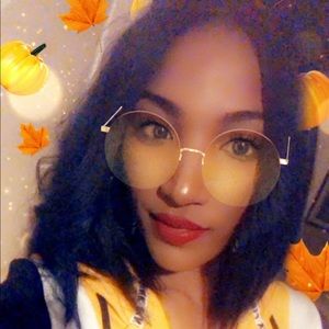 Meet your Posher, Amber